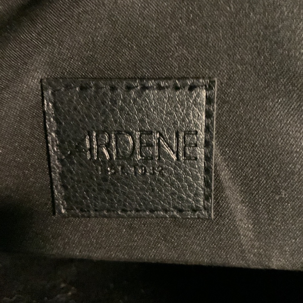 Shoulder Tote - Picture 7 of 7